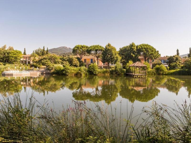 Le Mas De Grimaud Exteriör bild